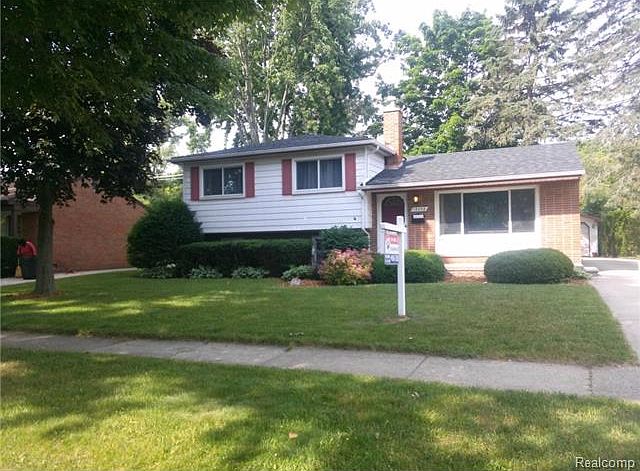 1st image of 19353 Hardy St