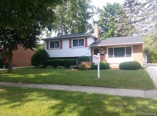 19353 Hardy St, Livonia, MI