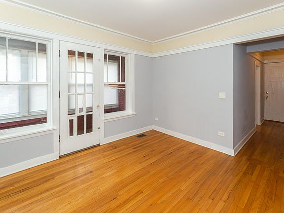 5th image of 3518 W Ainslie St #2A