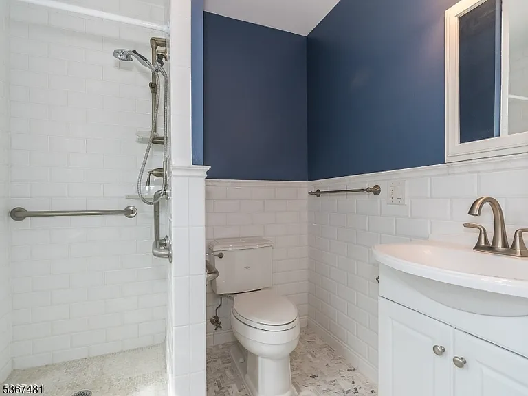 186 Gregory Ave — Photo 11