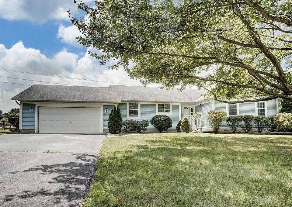 1st image of 6685 Albanyview Dr