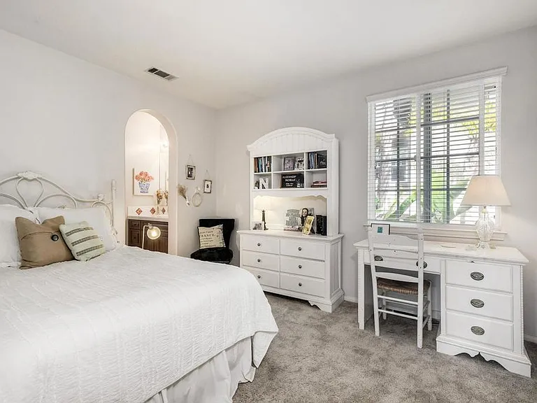 688 Cypress Hills Dr — Photo 18