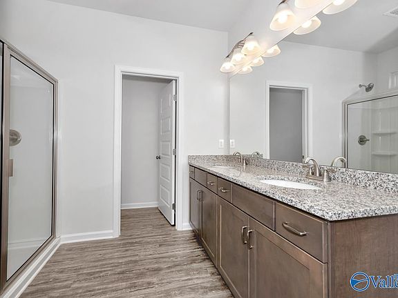 5th image of 1121 Tanger Glen Trl NW