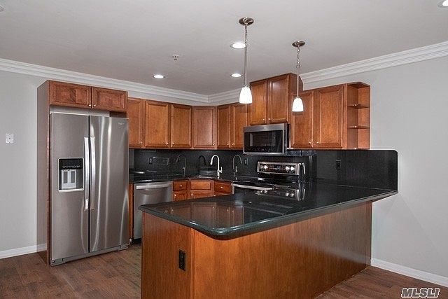 2nd image of 2200 Dolfin Ln Unit 2007