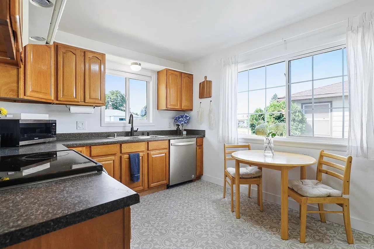 3 bed, 1628 sqft, $2,150 — Photo 4