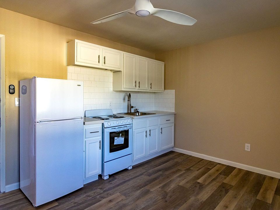 1st image of 1127 Foothill Blvd #12
