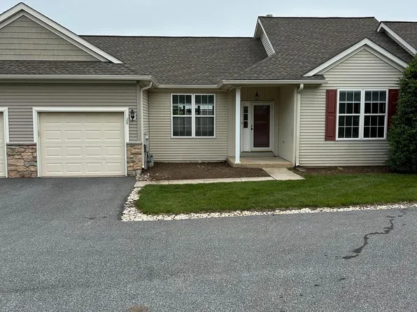 28 W Houndpack Way, Glen Mills, PA 19342