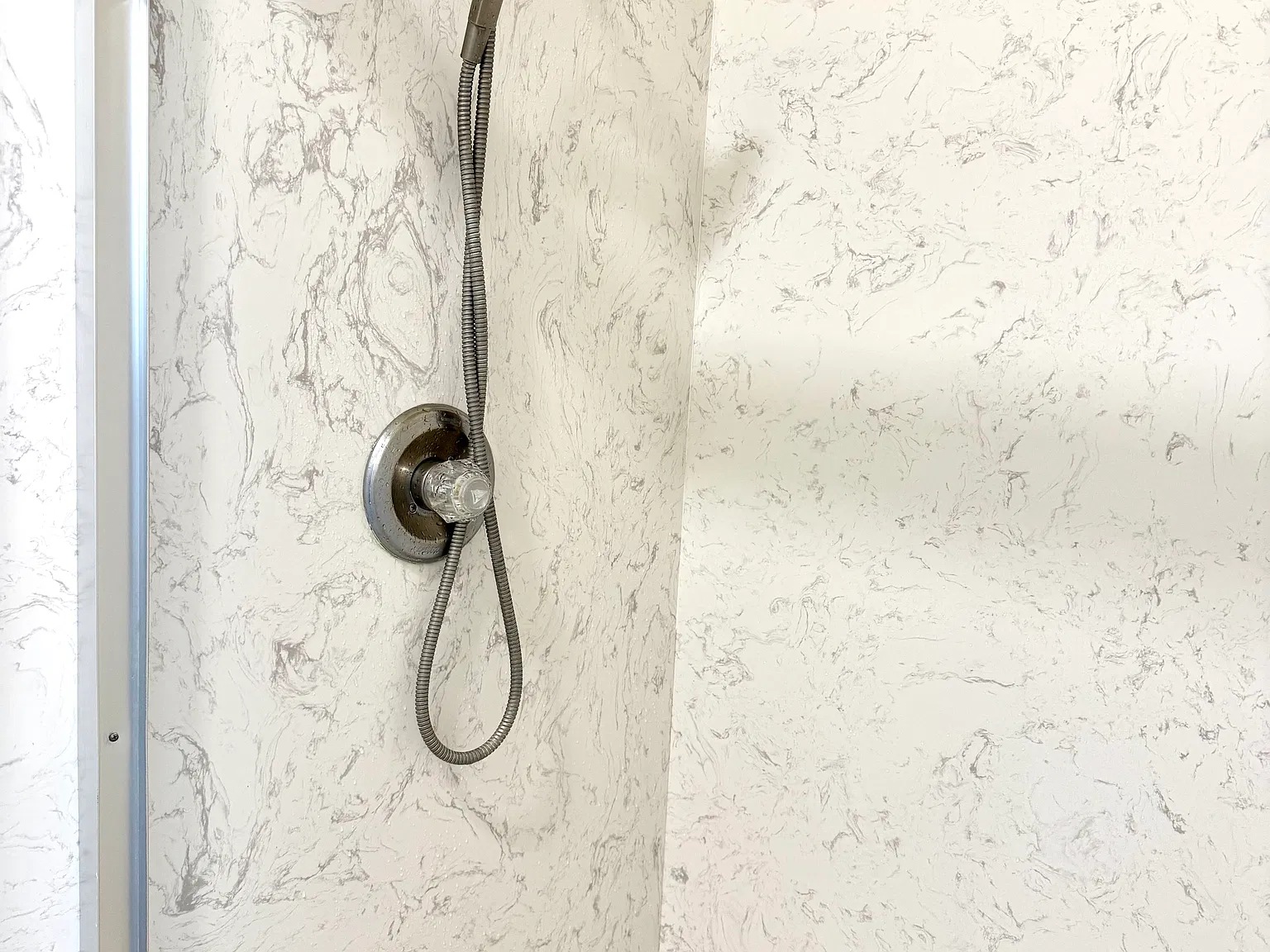 3 bed, $2,300 — Photo 3