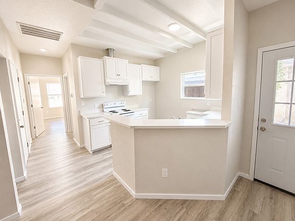 3rd image of 221 San Angelo St #1