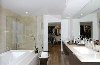 3rd image of 265 N Hibiscus Dr