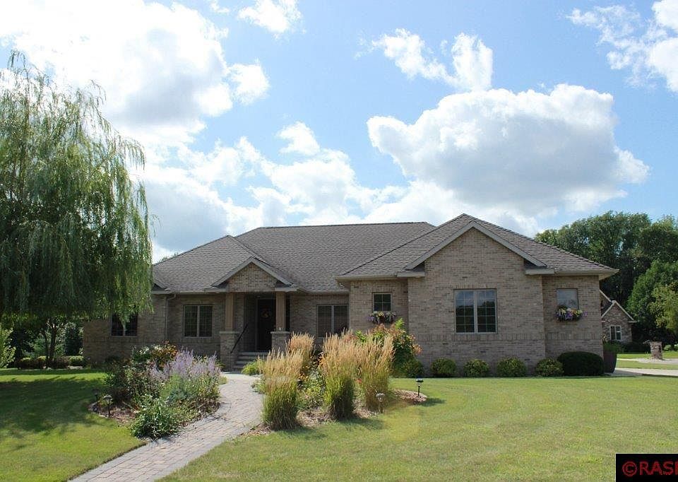1st image of 148 Creekside Dr