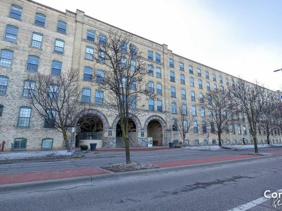 940 Monroe Ave NW Unit 439, Grand Rapids, MI 49503