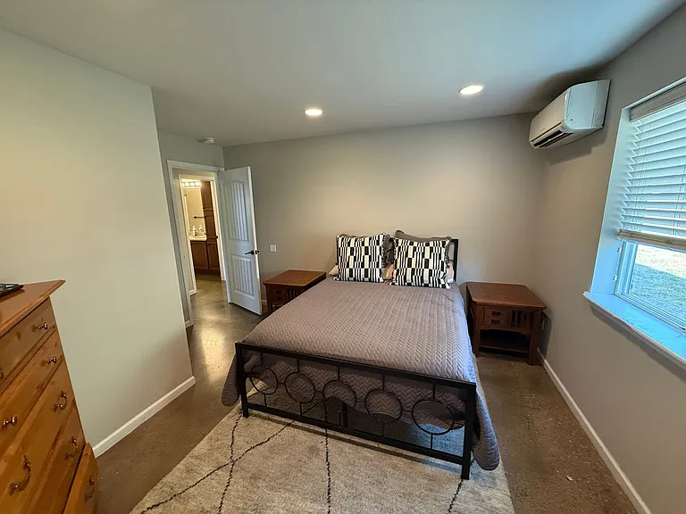 1409 Paris Rd #101 — Photo 17