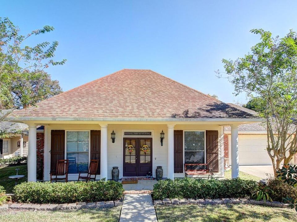 1st image of 500 Southlake Cir