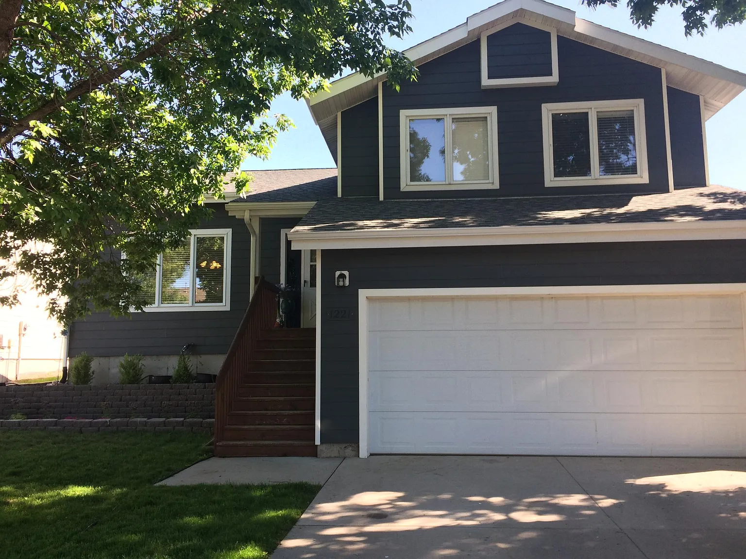 3 bed, 1632 sqft, $2,200 — Photo 2