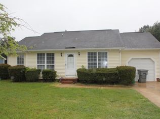 2701 Harris Houston Rd, Charlotte, NC 28262