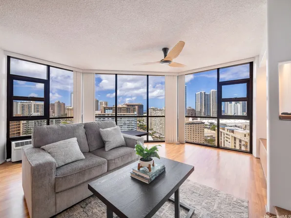 930 Kaheka St APT 2001, Honolulu, HI 96814