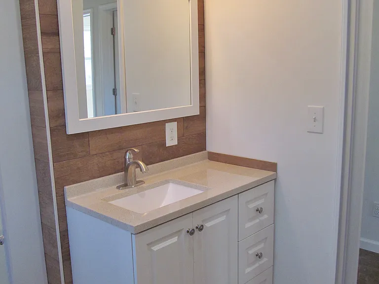 281 S Washington Ave #2 — Photo 5