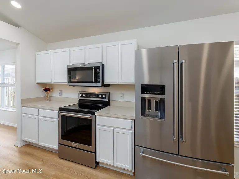 4540 Bellaluna Dr — Photo 15
