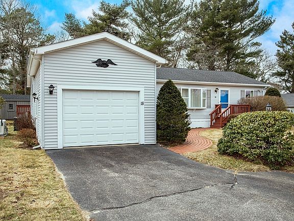 4th image of 18 Headlands Dr