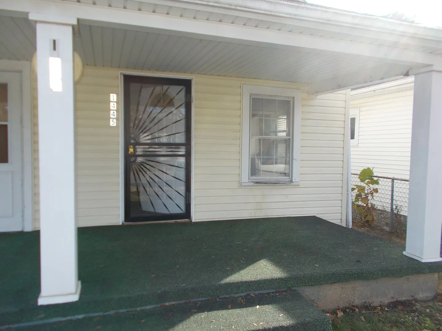 1445 Harris St photo 1