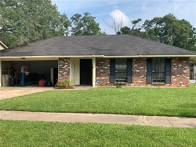 214 Darwin Dr — Photo 1