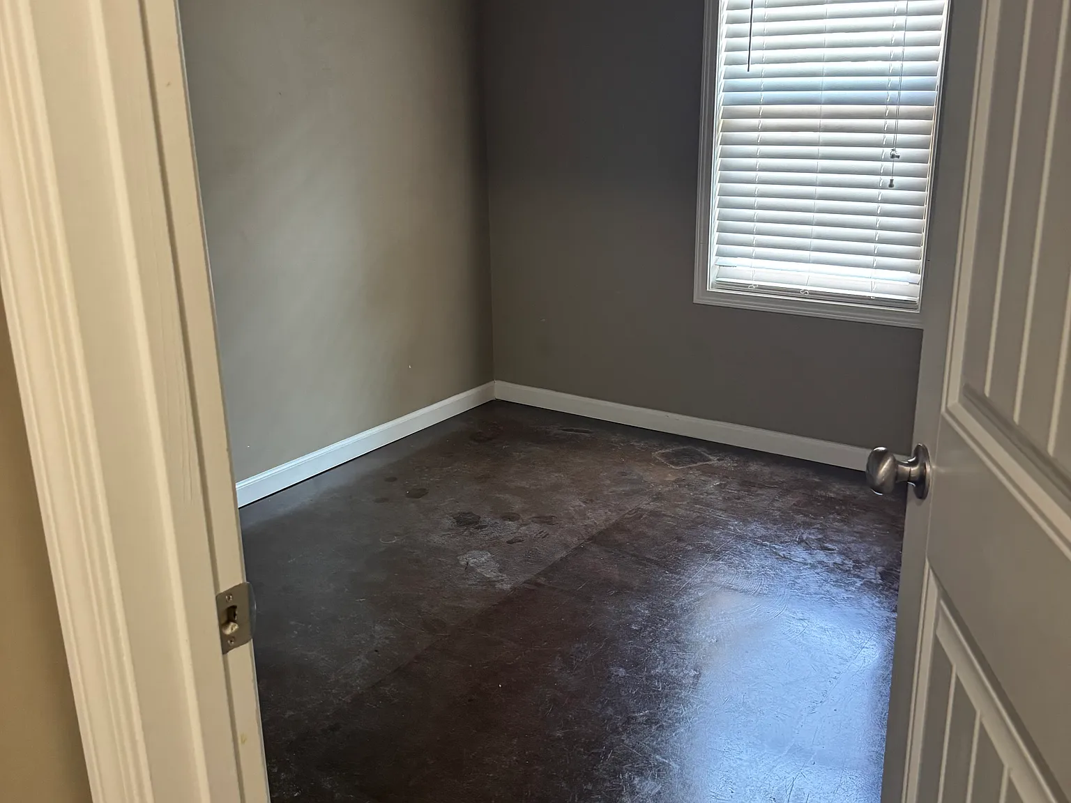 3 bed, $950 — Photo 3