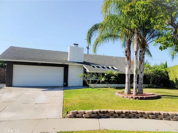 334 Palomar Dr, Corona, CA 92879