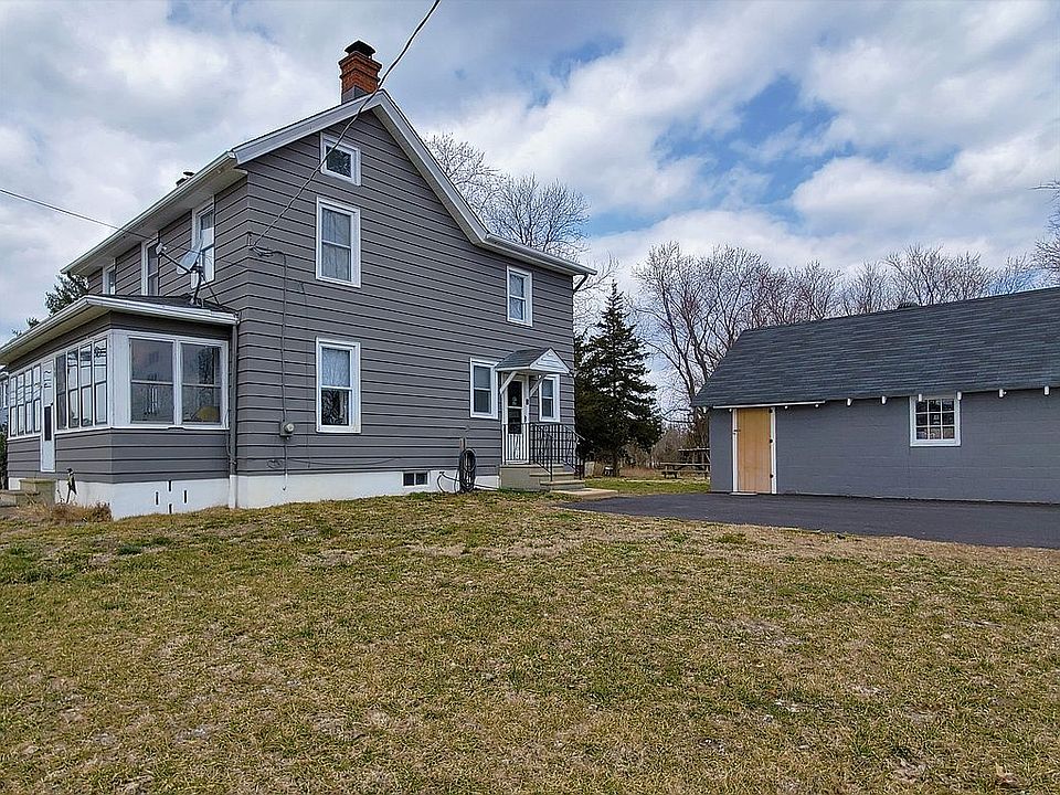 2nd image of 60 Main St