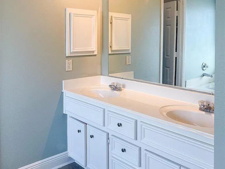 854 Skyspring Ln — Photo 11