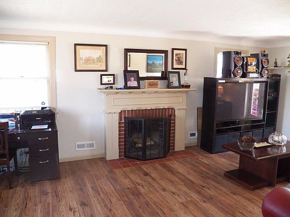 4th image of 2787 Eugenie Ln