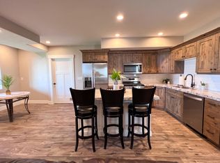 1361 E Adobe Rock Dr, Tooele, UT 84074