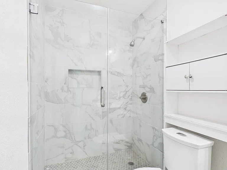 9918 Peachridge Dr — Photo 11