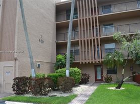 480 NW 76th Ave, Margate, FL