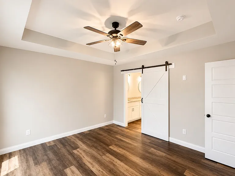 101 Breathitt Ave #210 — Photo 3