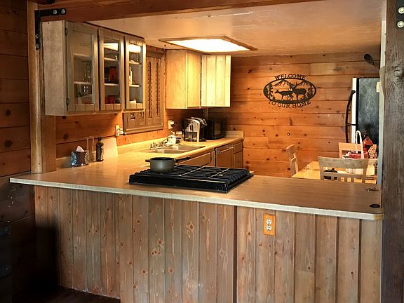 5th image of 1362 Manzanita Way