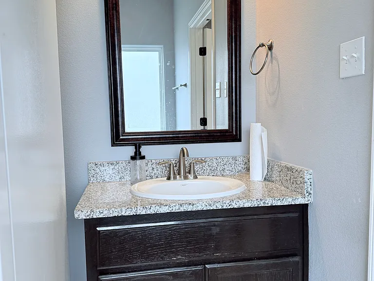 6801 Truxton Dr — Photo 14