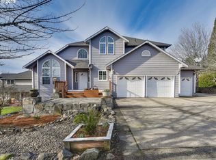 17017 Fir Dr, Sandy, OR 97055