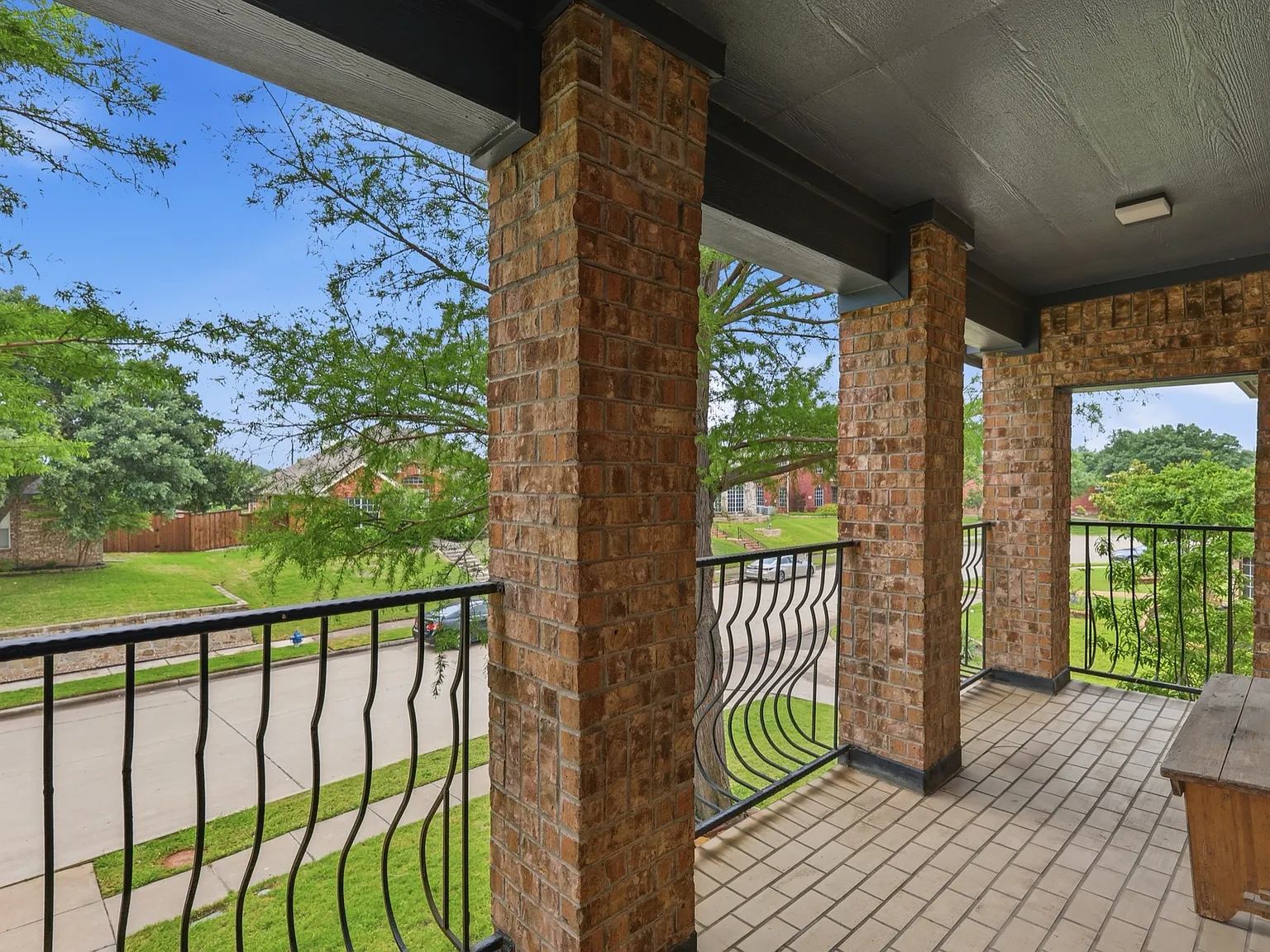 5 bed, 2.5 bath, 3157 sqft, $3,750 — Photo 4