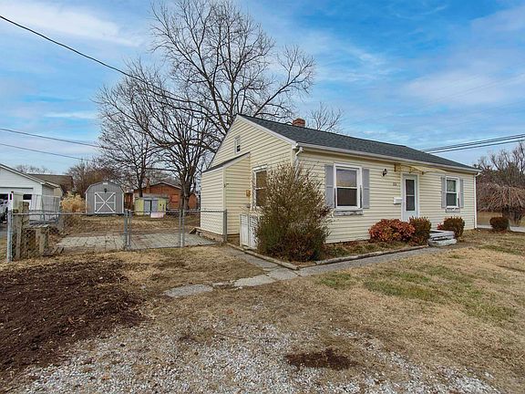 4th image of 1001 9th St
