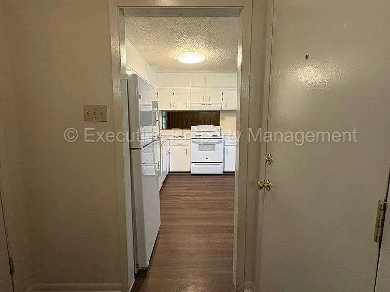 616 Cedar Dr — Photo 17