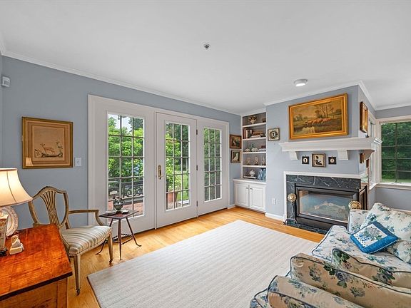 3rd image of 47 Great Hill Dr #47