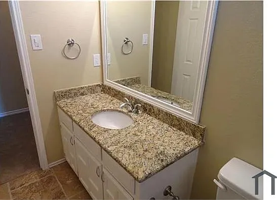 2432 Waterloo Ln — Photo 26