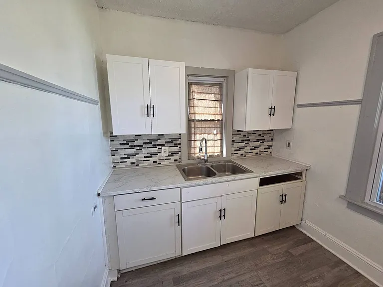 4008 Ardmore Ave — Photo 20