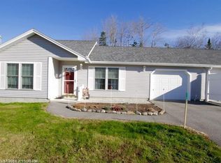25 Birchbrook Ln UNIT B, Levant, ME 04456