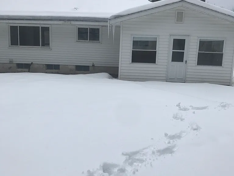 994 Peru Rd — Photo 17