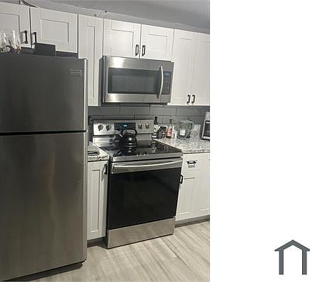 3rd image of 2714 Florida Blvd
