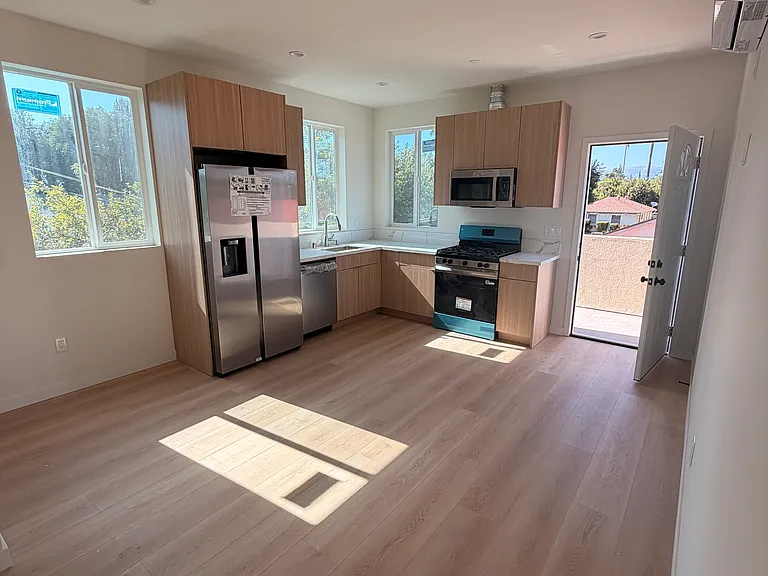 20514 Enadia Way #20516 — Photo 11