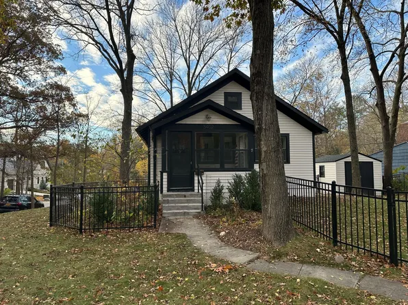 3402 Oakland St, Ames, IA 50014