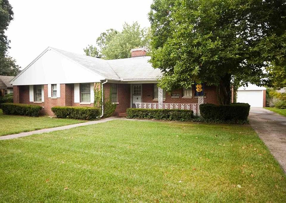 1st image of 630 N Coquillard Dr